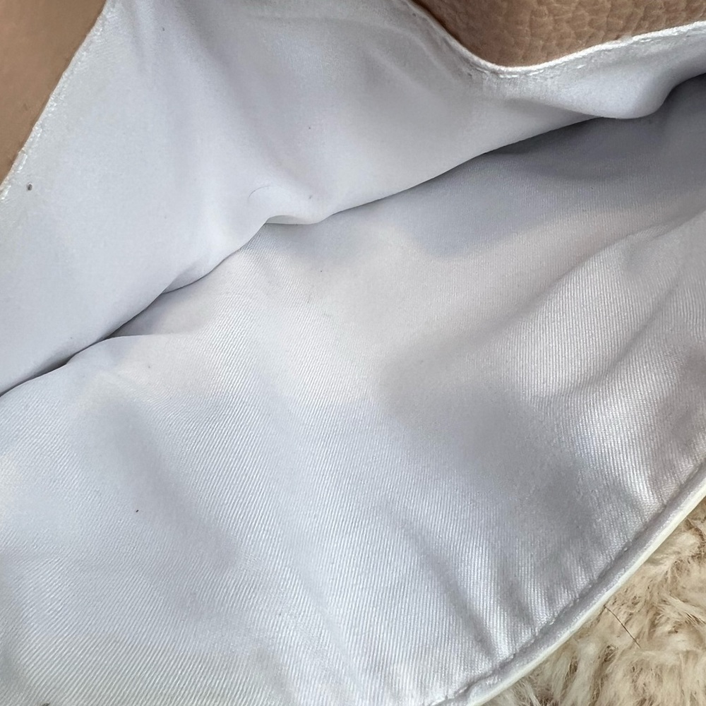 CHLOE PARFUM PEACH PEBBLED LEATHER LARGE ZIP COSMETIC BAG - Picture 10 of 11